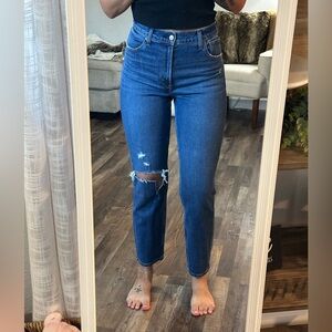 NWOT Abercrombie The Mom High Rise Jeans